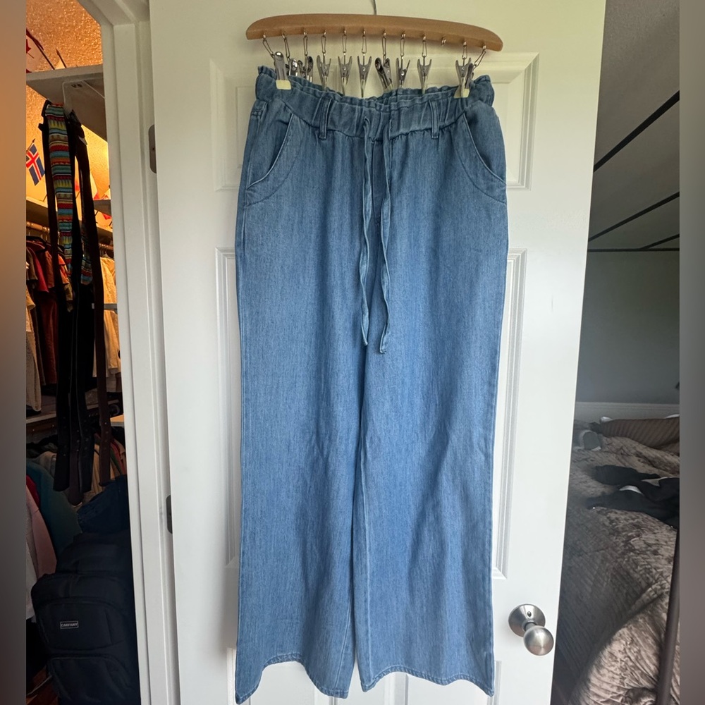 Velvet Heart Size small Wide leg pant